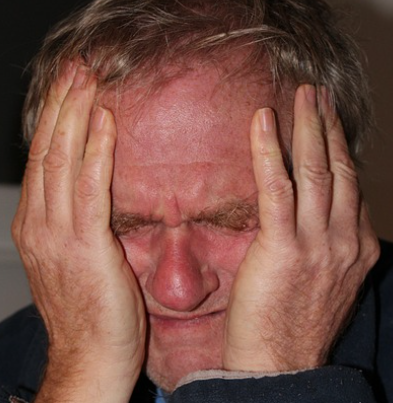 갈비뼈 금간 증상 13