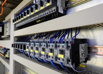 여름철 감전 위험, 땀 때문에 더 높아진다? 안전 수칙 총정리