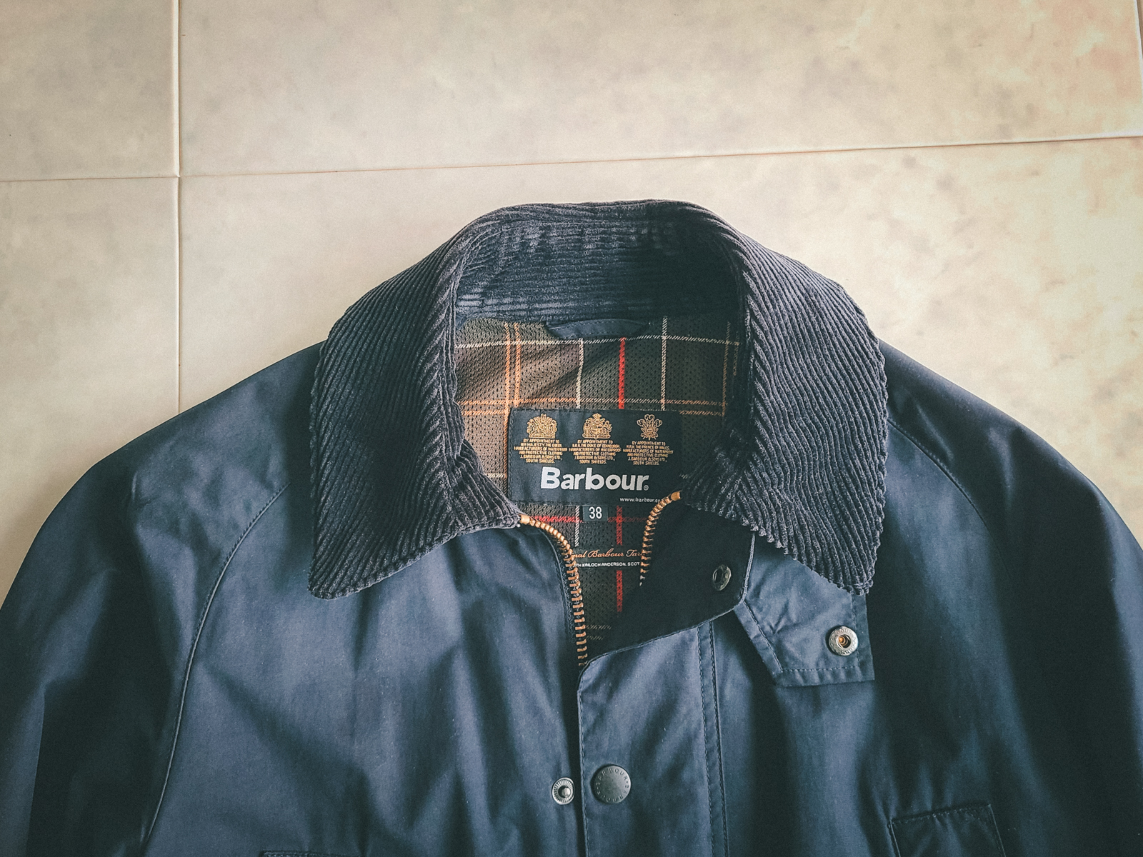 클래식한 바버 비데일