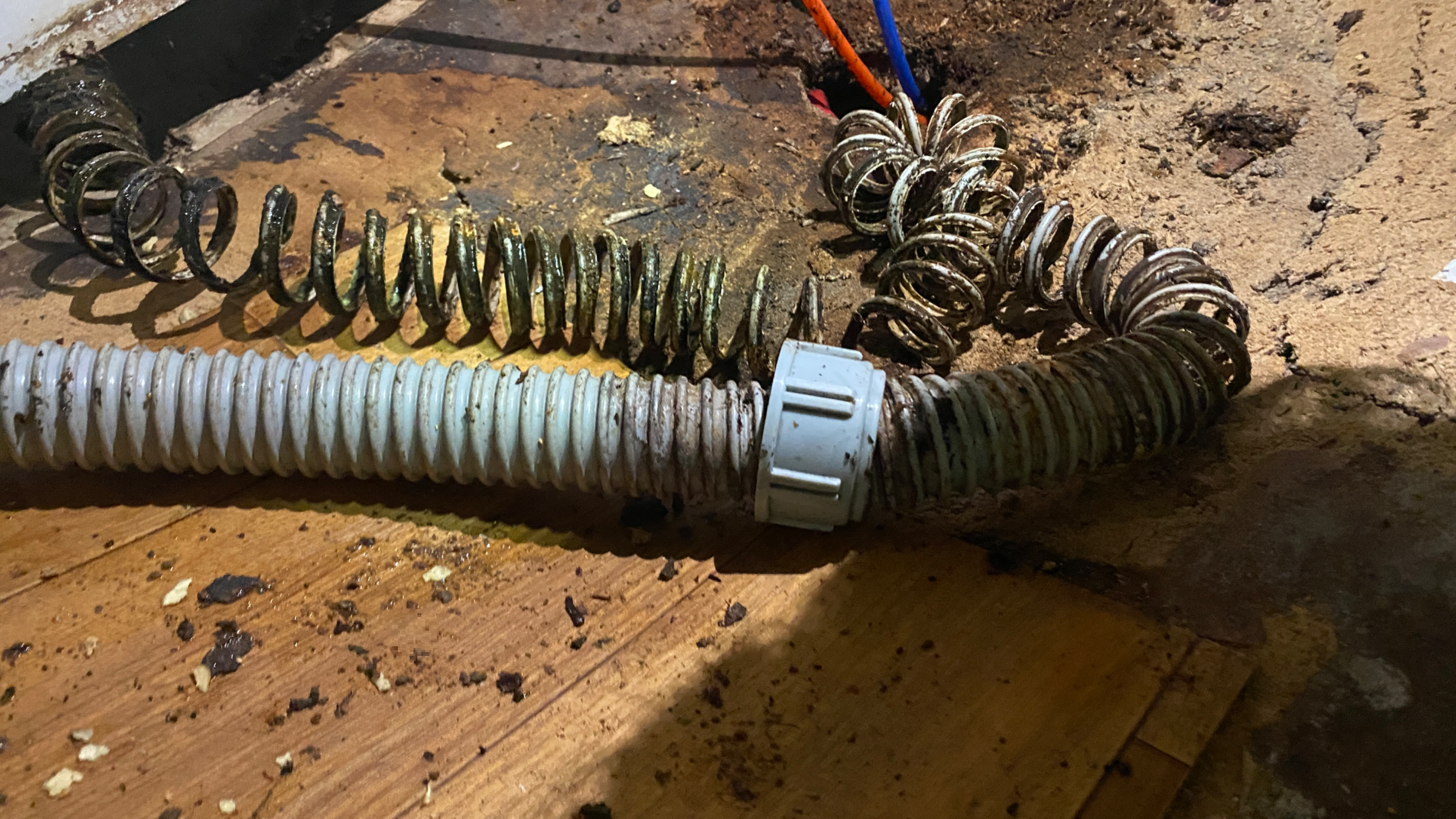 변기막혔을때뚫는방법