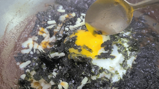 서신분식-볶음밥-노른자