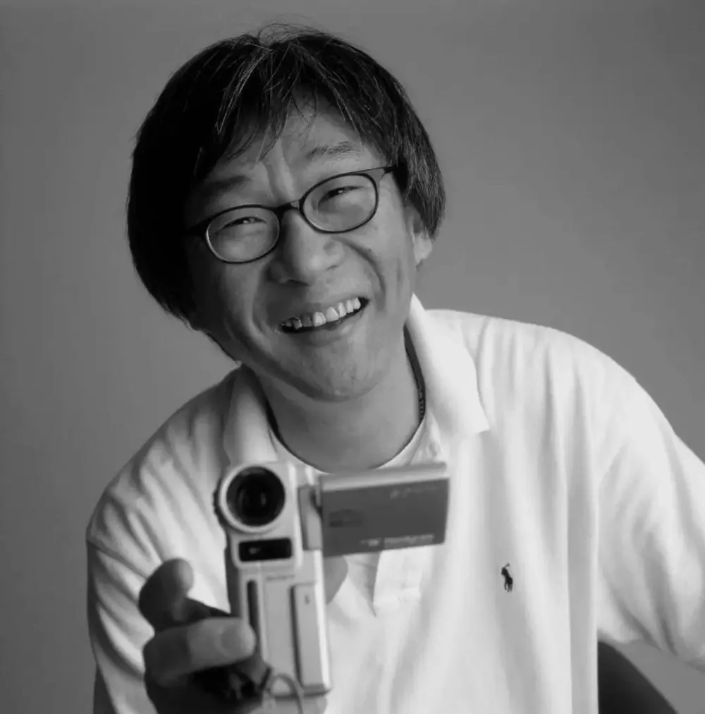 애드워드 양.