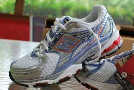  중학생 졸업선물 추천 BEST 5 - 운동화