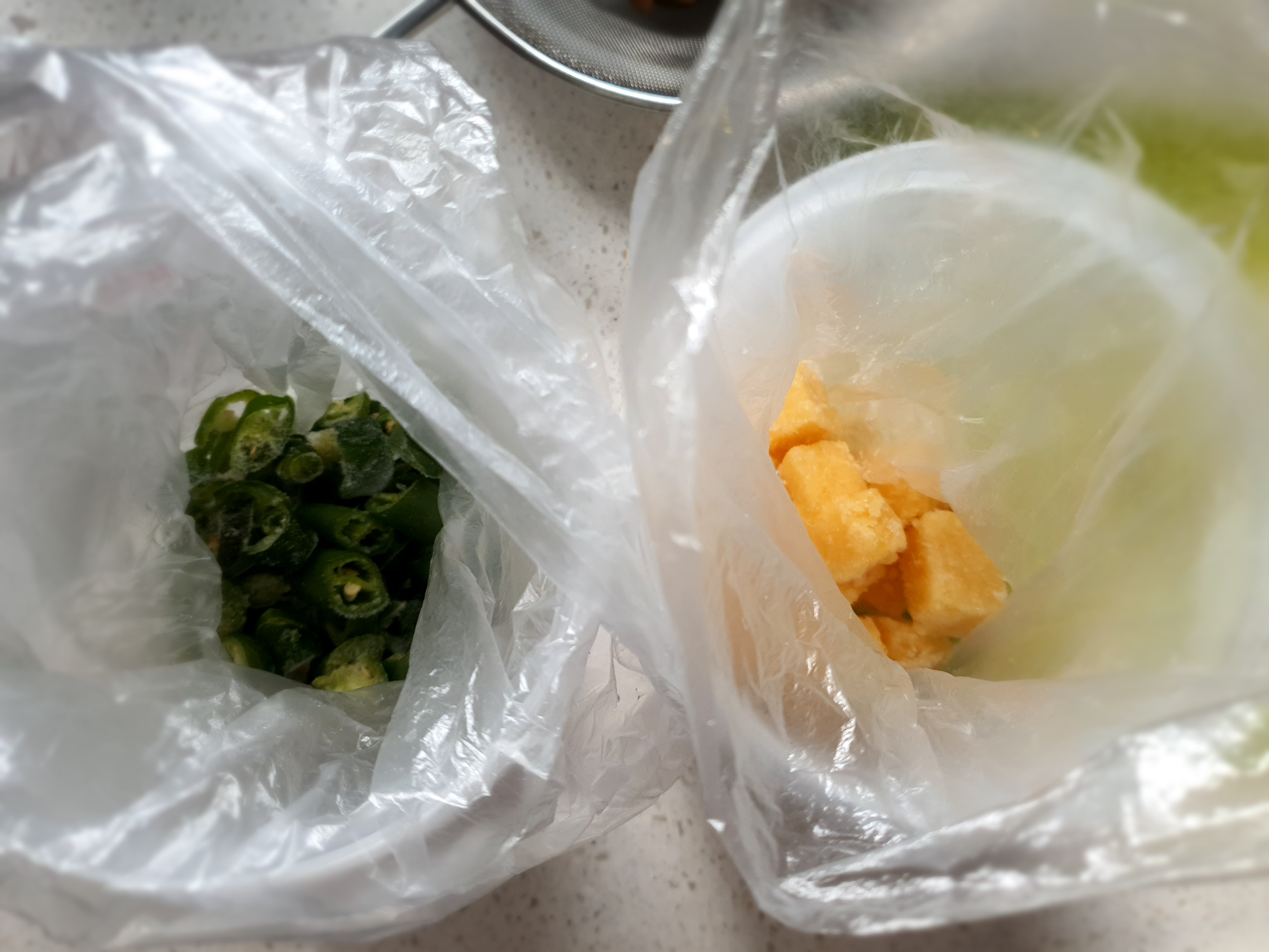 식재료를-냉동-보관하면-요리-시-편리합니다.