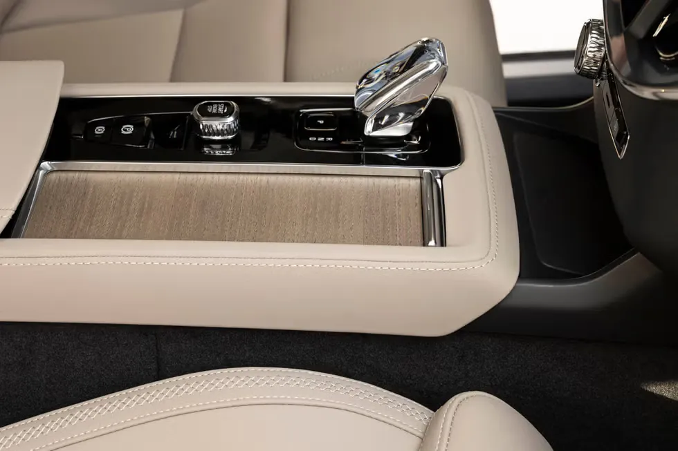 볼보 XC90 이미지