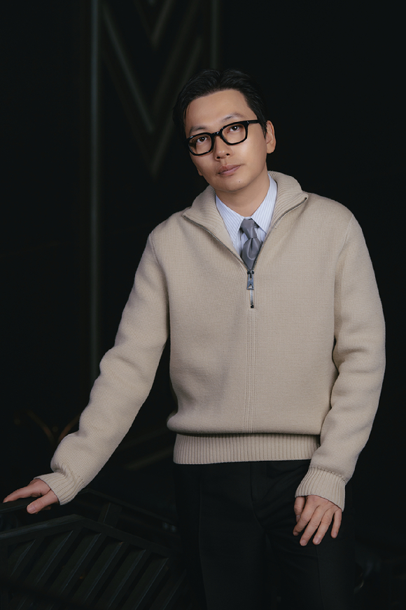 배우 이동휘가 영화 '범죄도시4'(감독 허명행) 인터뷰에서 포즈를 취하고 있다. [사진=에이비오엔터테인먼트]