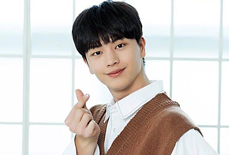 가수-겸-배우-육성재