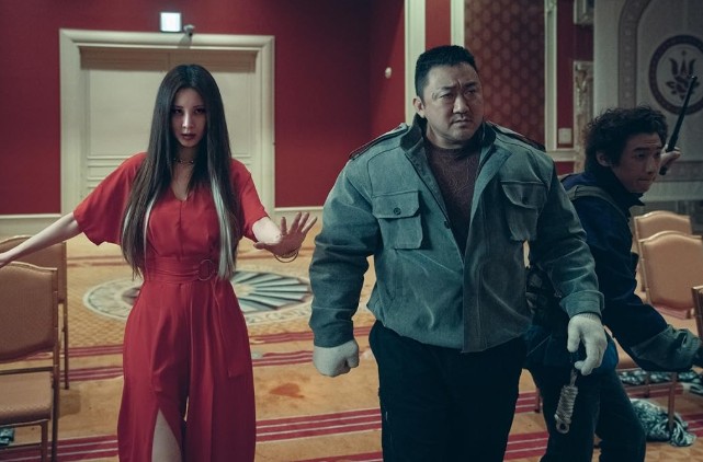 [마동석 액션영화 다시보기 추천] 거룩한 밤 데몬 헌터스 줄거리, 결말, 평점 그리고 리뷰 후기