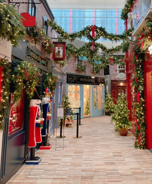 크리스마스트리 (2층)