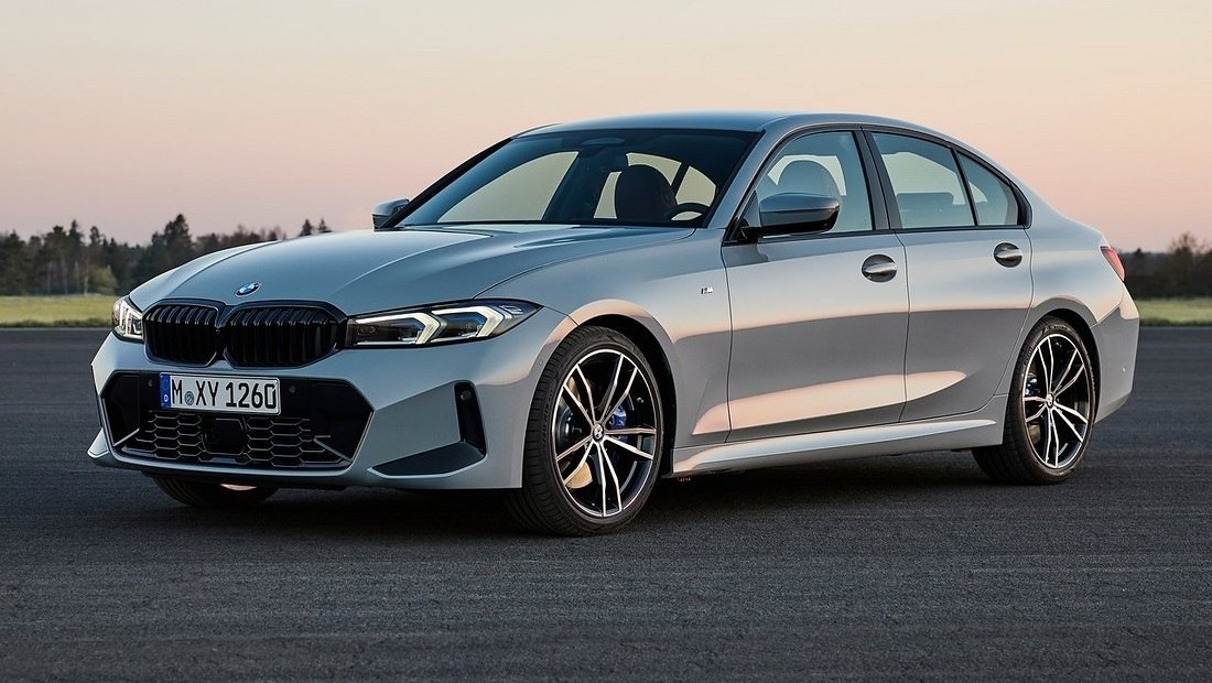 BMW 3시리즈 7세대 모델 전면사진