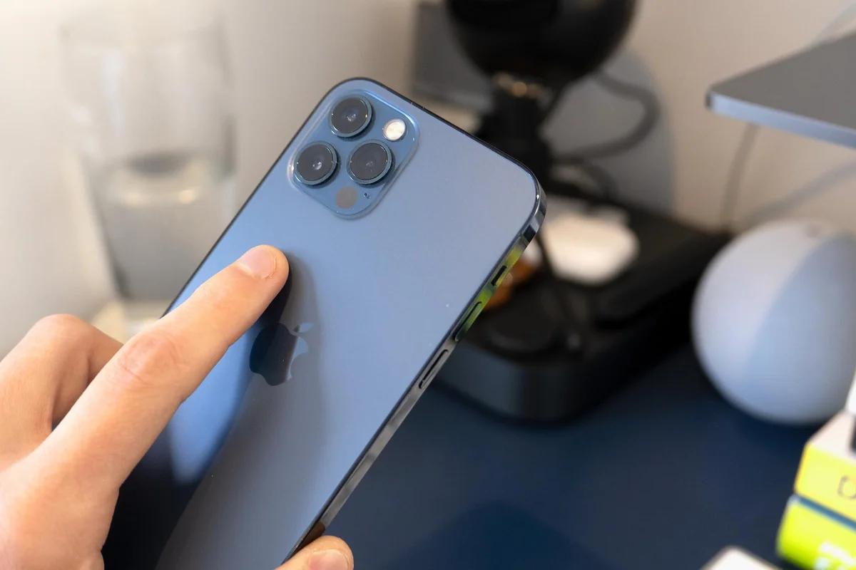 아이폰 뒷면 탭하기