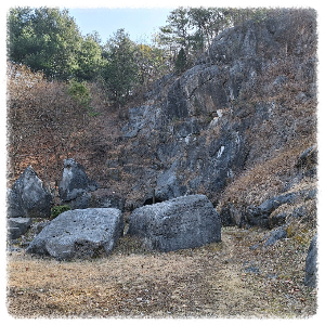 작은용굴