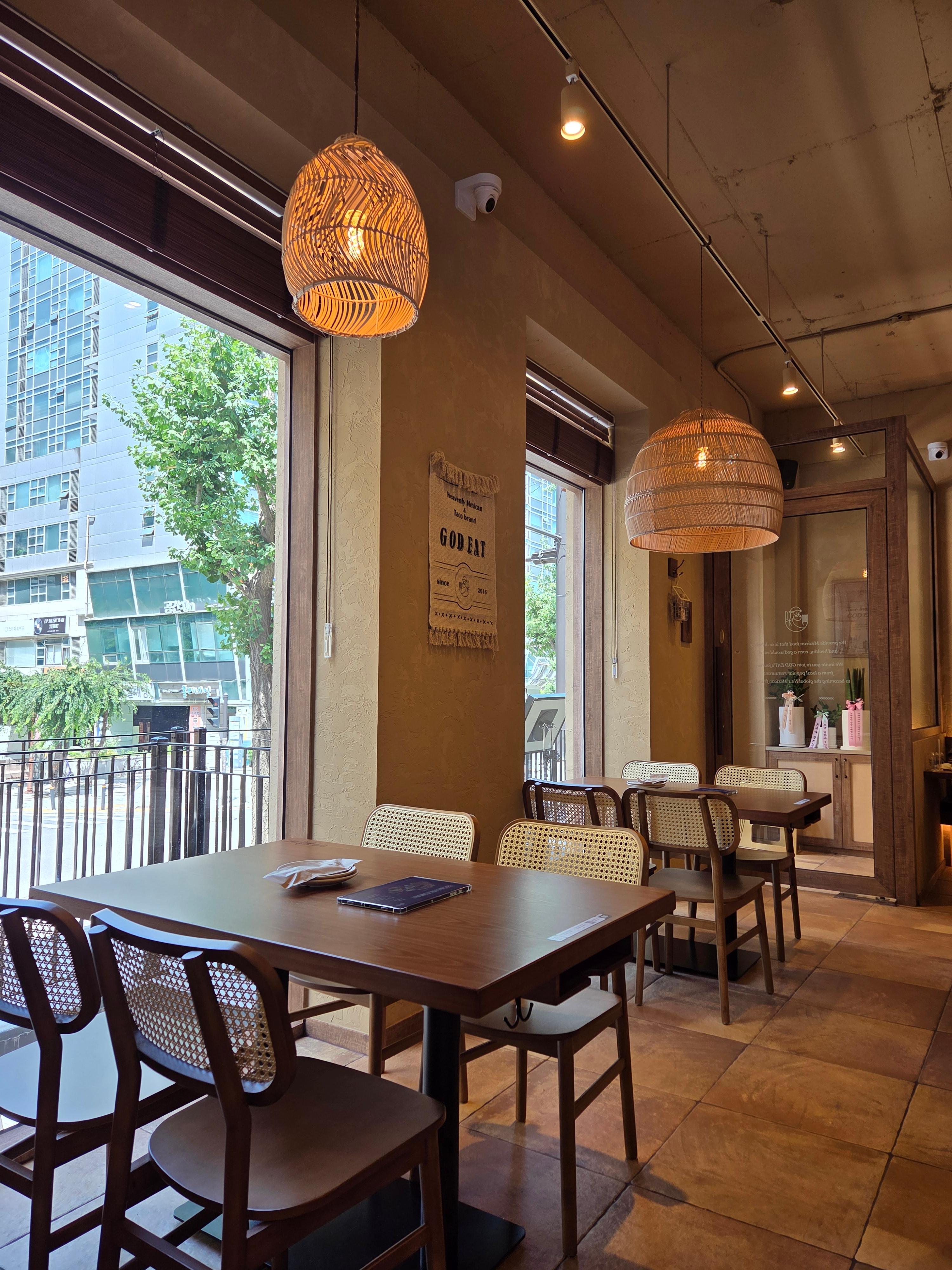 갓잇 고양화정점 내부