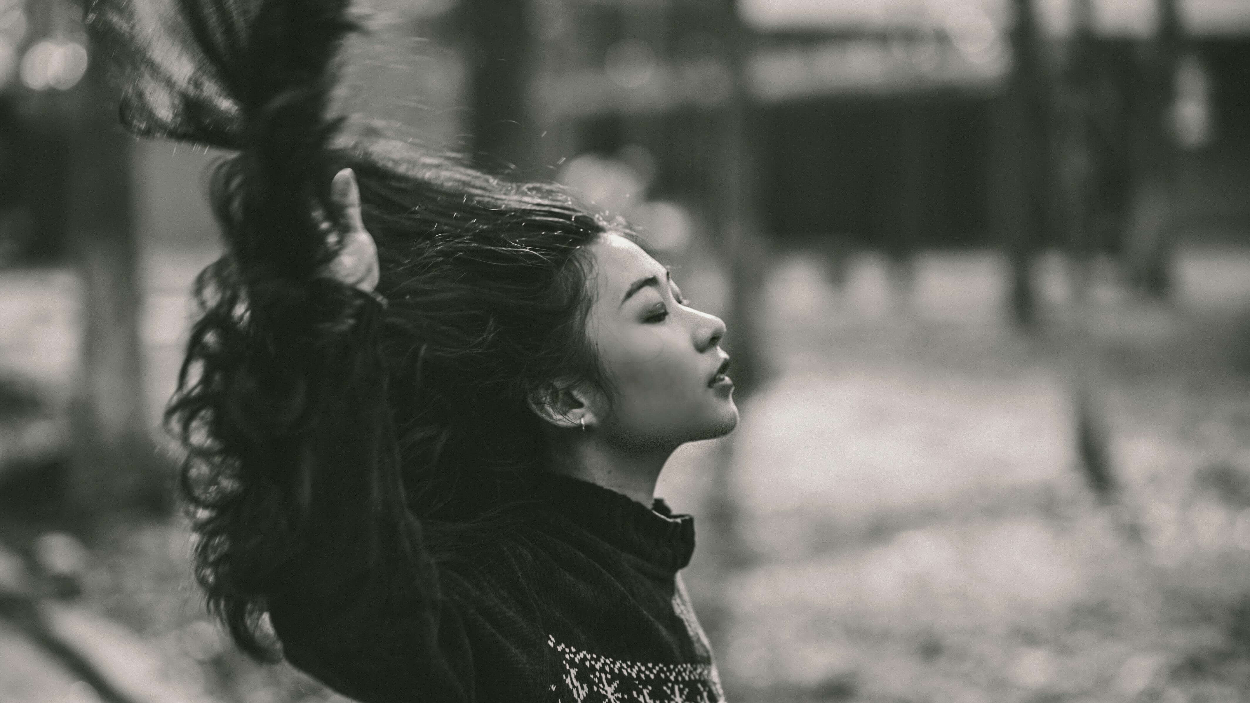 두피 건조 비듬 원인 7가지! 샴푸 바꿔도 계속 생기는 진짜 이유