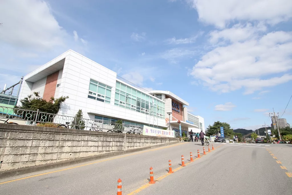 양평 물소리길 2코스 중반 지점인 국수역 전경 사진입니다.