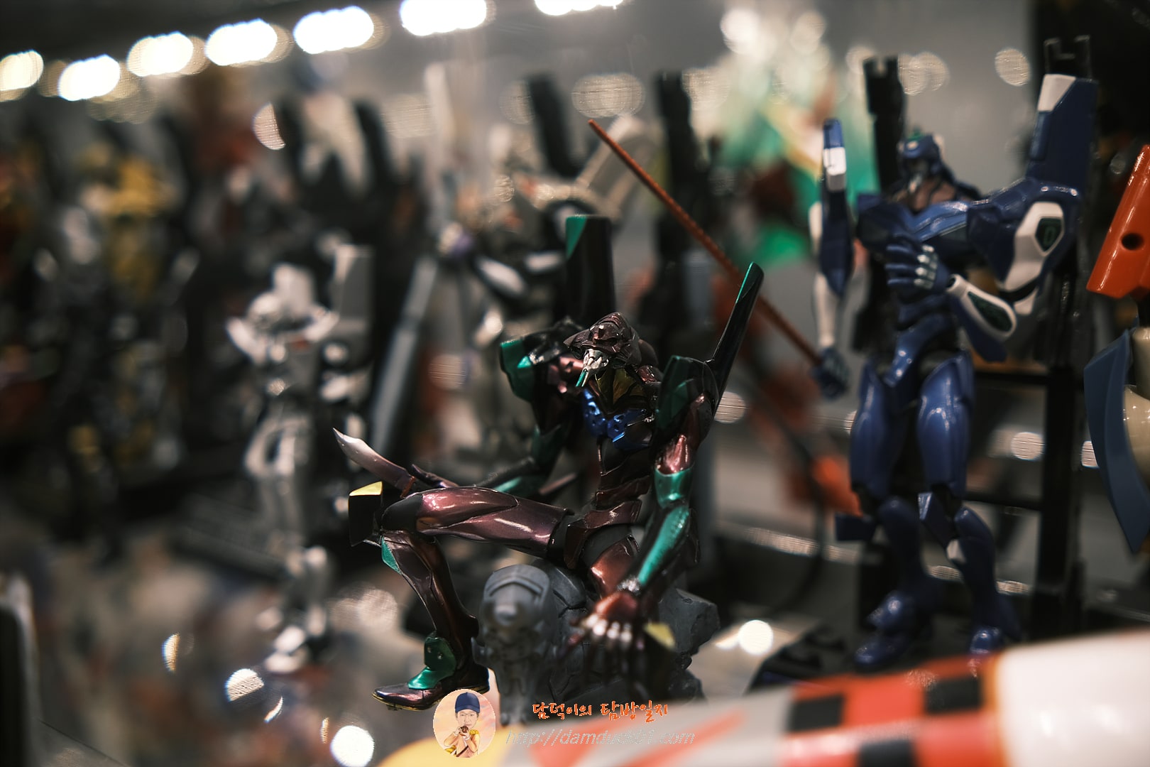 에반게리온 피규어들