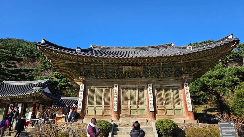 강화도 전등사 : 우리나라에서 가장 오래된 사찰 역사와 전설이 숨 쉬는 천년의 쉼터