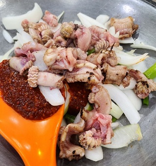 부산-연탄구이-곰장어-김천횟집