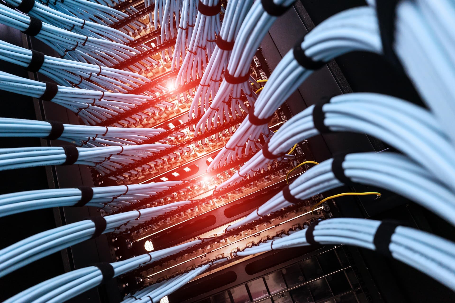 부모님·중장년 디지털 문제 해결: 어르신 스마트폰이 혼자 꺼졌다 켜졌던 날