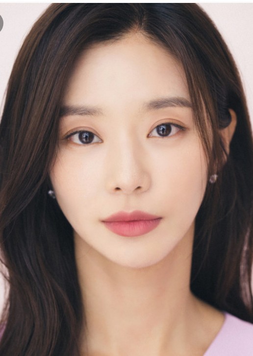 배우 이주빈 성형논란