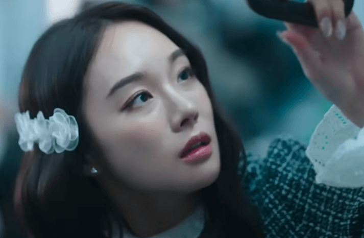 강렬한 긴장감과 의문점