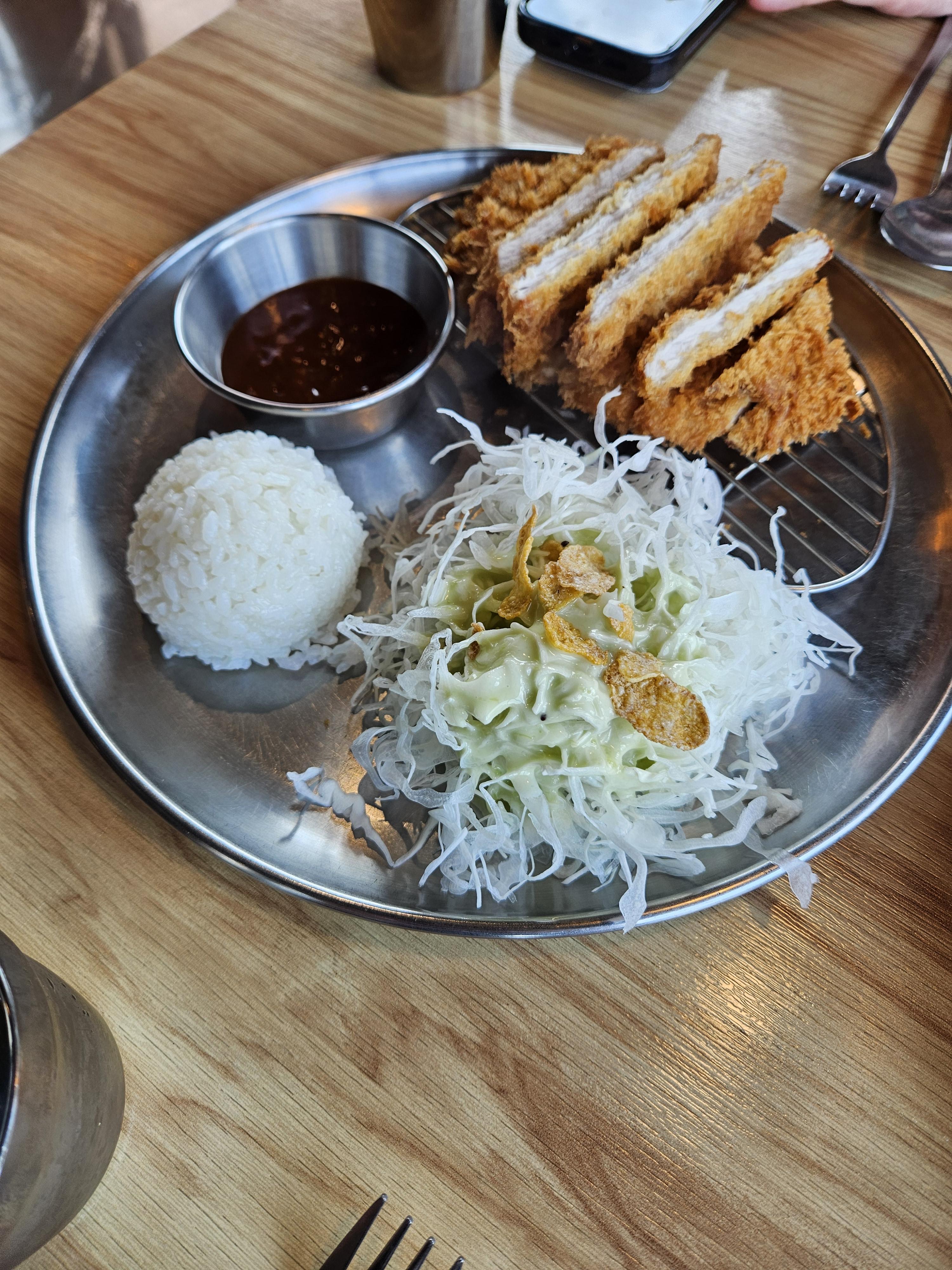 아일랜드 리솜 가는길 - 행복돈까스의 돈까스