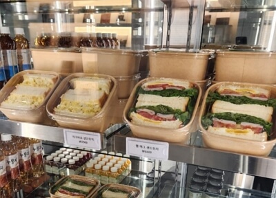 LG아트센터 서울 좌석 시야, 주차, 지하철 연결통로, 매점