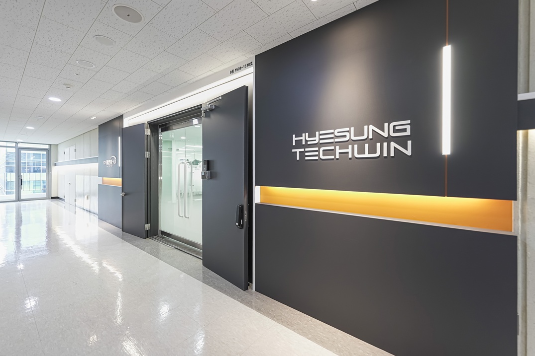 사무실입구파사드