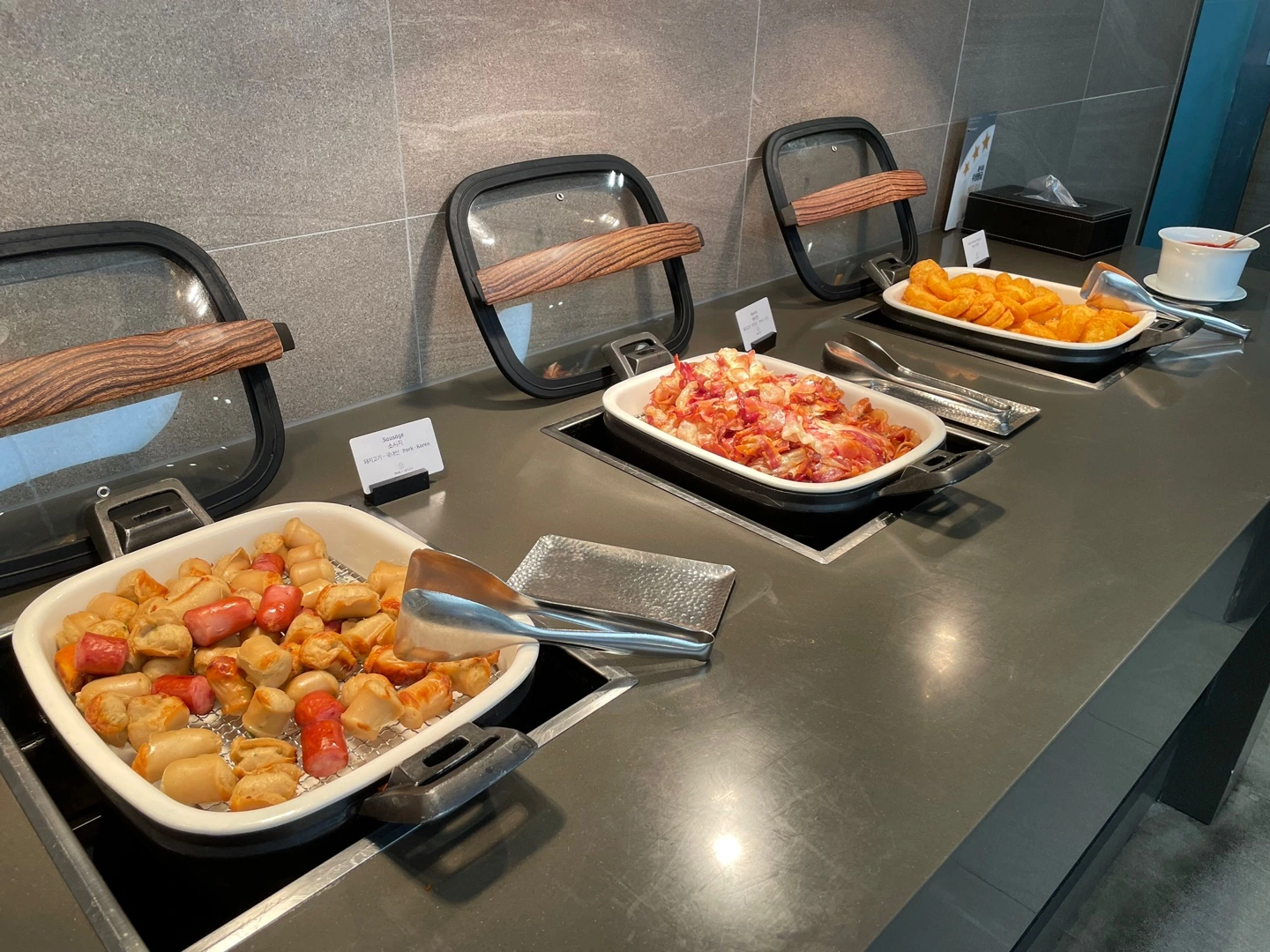 힐튼-가든-인-강남-조식-뷔페-핫푸드-1
