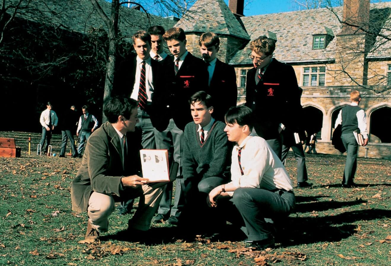 영화 죽은 시인의 사회 속 한 장면