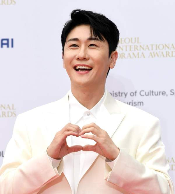 영탁 프로필 및 근황 정리! 김장훈 식당 오픈 의리와 결혼발표 루머 진실