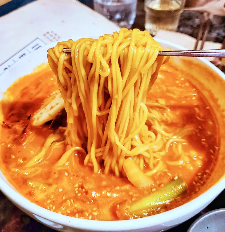 줄서는식당 44회 박소현 티본 스테이크 한우 된장솥밥 해물짬뽕 신당동 맛집