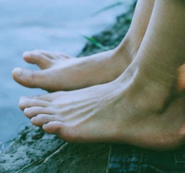 발등 통증 원인