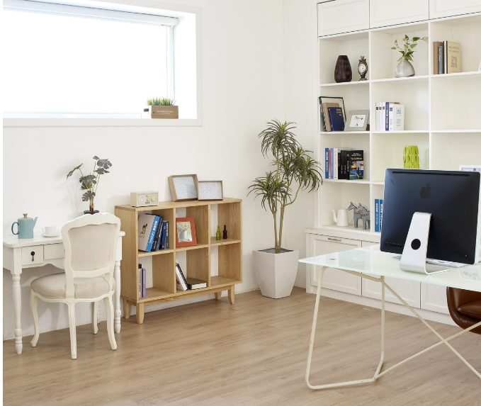 재택근무 할 때 효율적인 책상 꾸미기 아이디어
