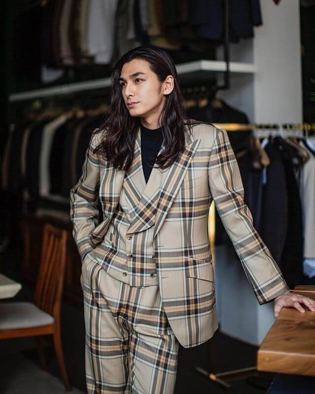 정장입은 김세준