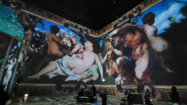 골드인모션에 전시된 구스타프 클림트의 작품들.