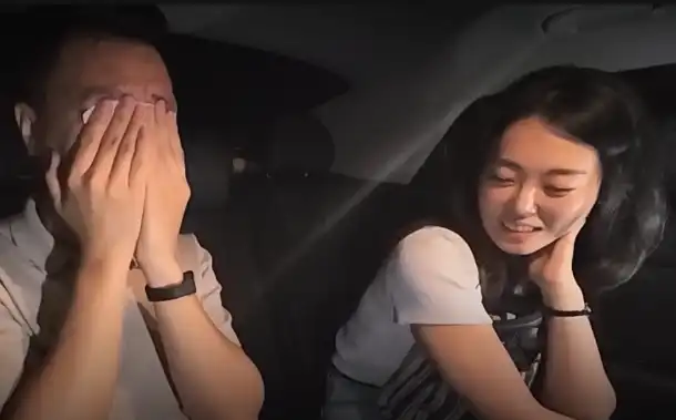 남자의 눈물이 부담이 되시나요? 남자가 울면 안된다고 생각하나요? 태어나서 세번만 울어야 한다는 말이 있을 만큼 남자에게 눈물은 '금지'와 같은데요. 남자의 감정 표현에 대해 이야기 나눠볼까 합니다.