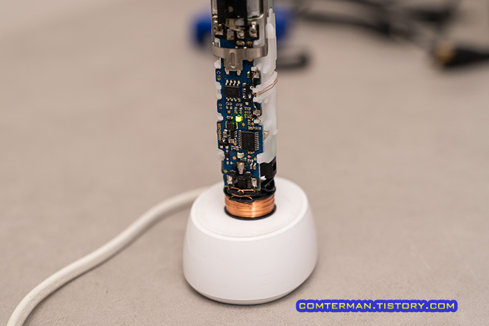 오랄비 3756 전동칫솔 충전 LED