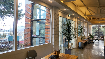 입구에서 바라본 모습