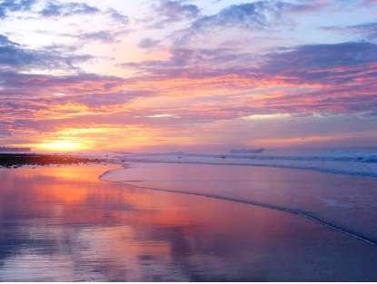 엘 콜라초 (El Colacho): 신생아를 뛰어넘는 400년 전통