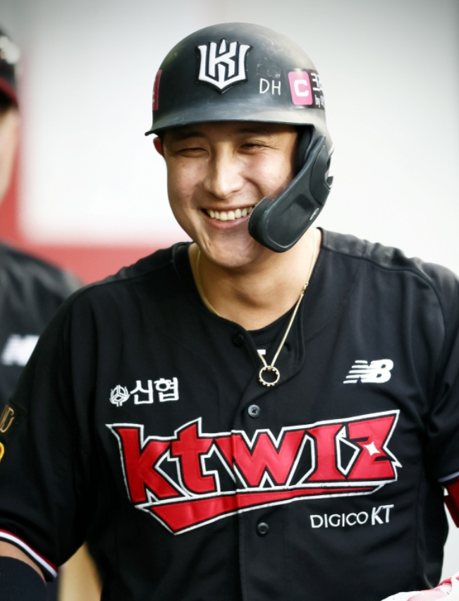 야구 선수 KT 위즈 황재균 은퇴 인스타 올린 손편지