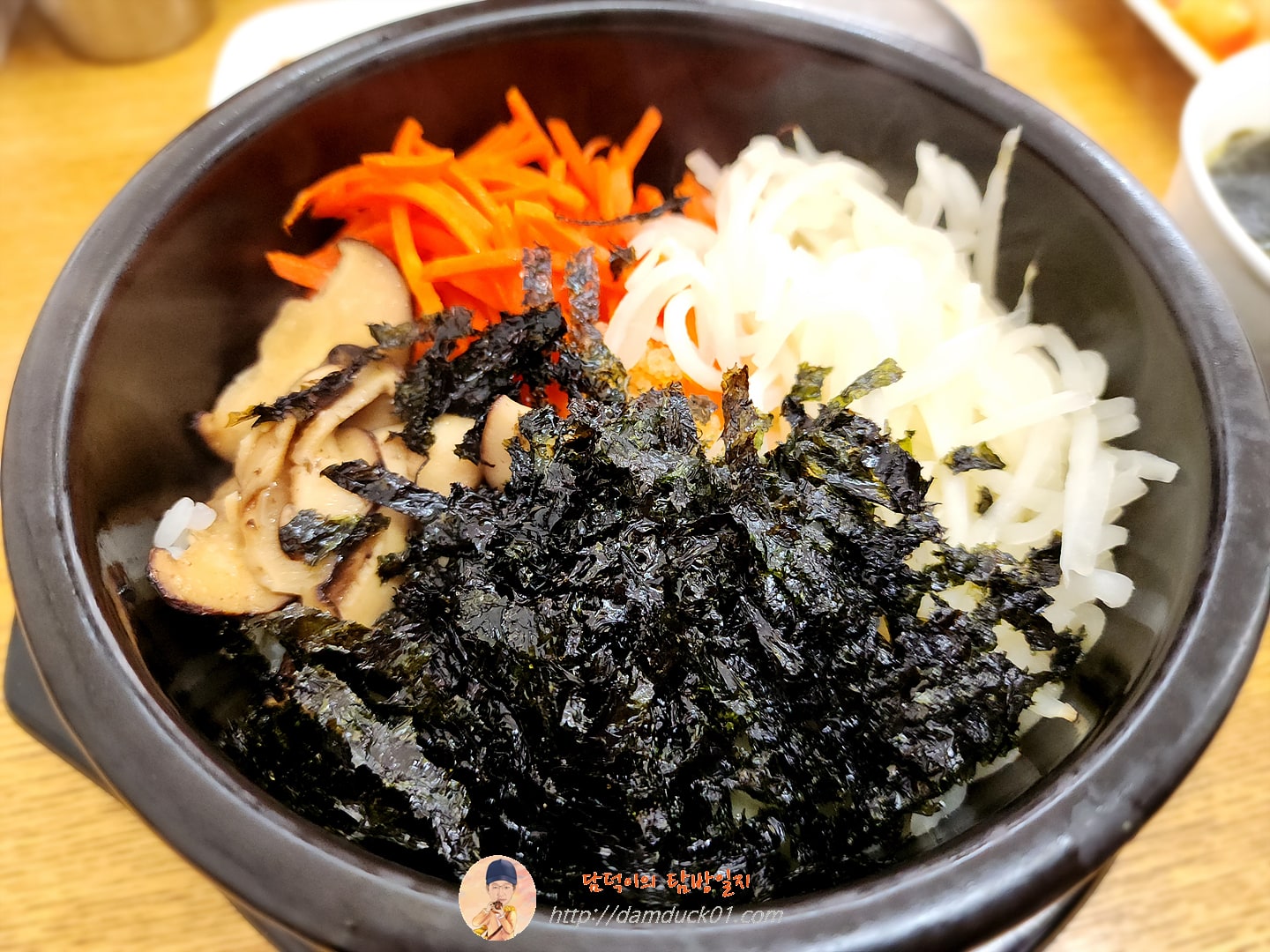 돌솥굴밥