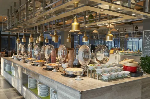 푸꾸옥-노보텔-한국인-직원-조식-서비스