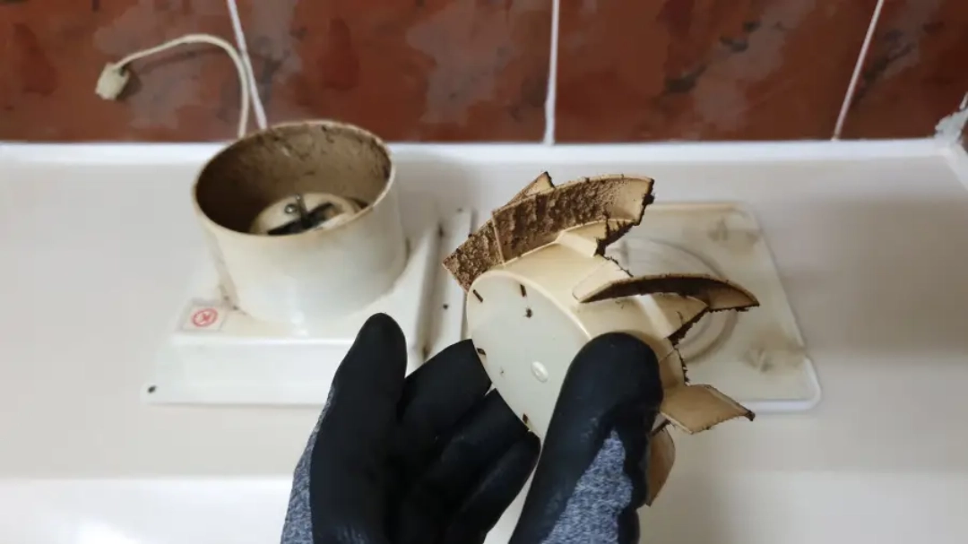 환풍기 날개 분해 모습