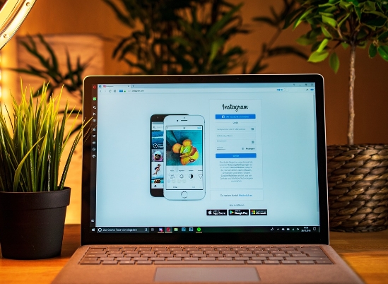 검사 결과 목록에서 초록색으로 표시된 파일들을 선택하고 다른 드라이브로 복구하는 화면