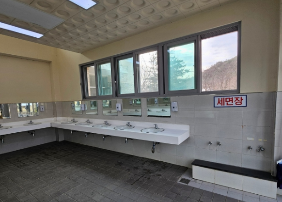 설악동야영장 세면장
