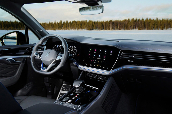 2024 폭스바겐 투아렉 페이스리프트 공개 가격 출시일 성능 제원