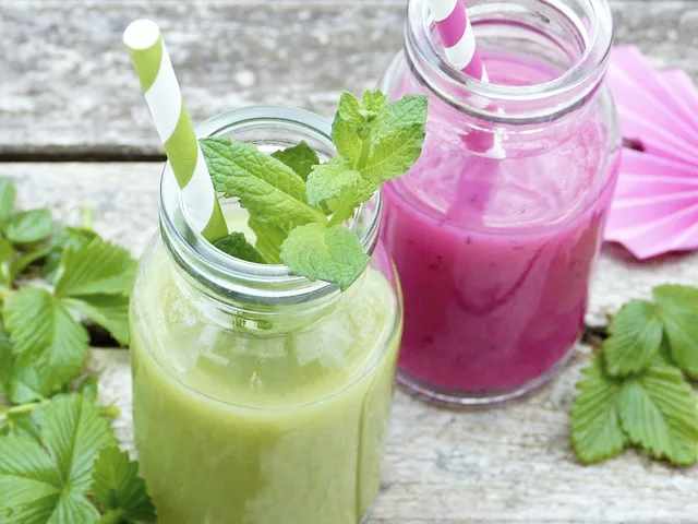 음료에 넣어 먹는 카무트 효소