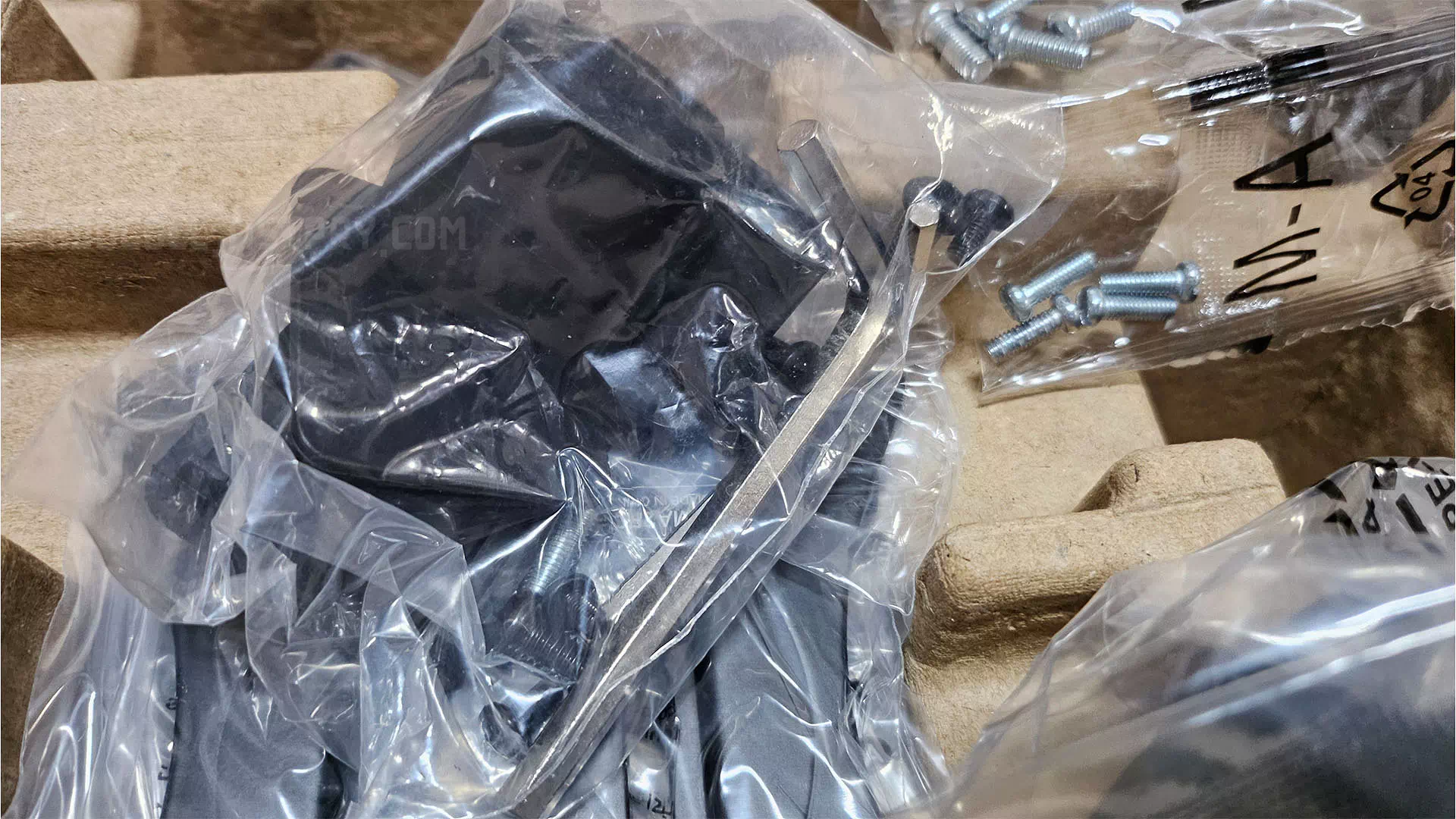 육각렌치 공구 포함