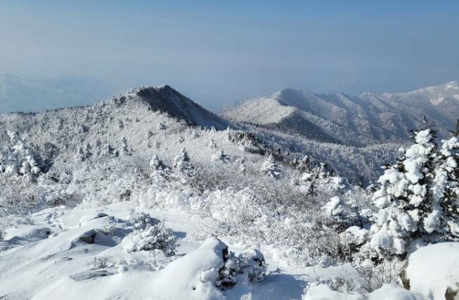 1월 산행지 추천: 눈산행지 좋은곳 겨울의 매력을 느낄 수 있는 산